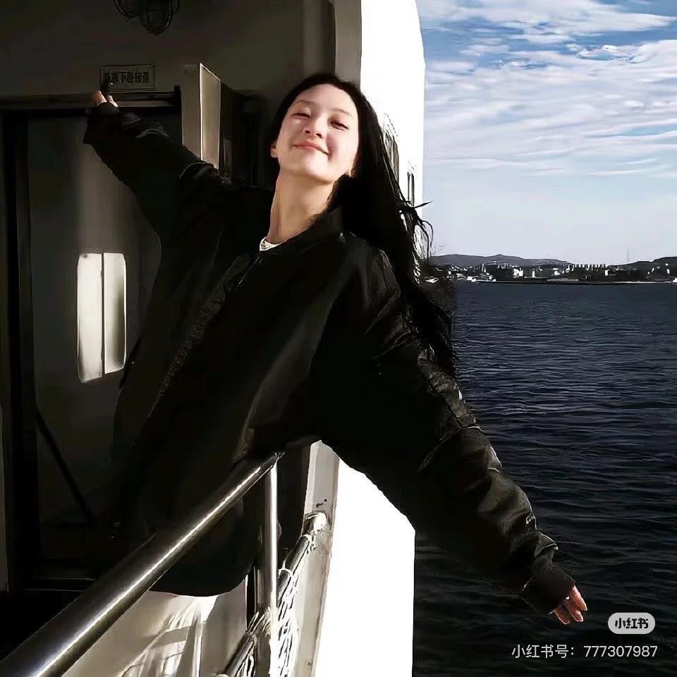 Tôi Không Sinh Ra Để Làm Vợ Ai